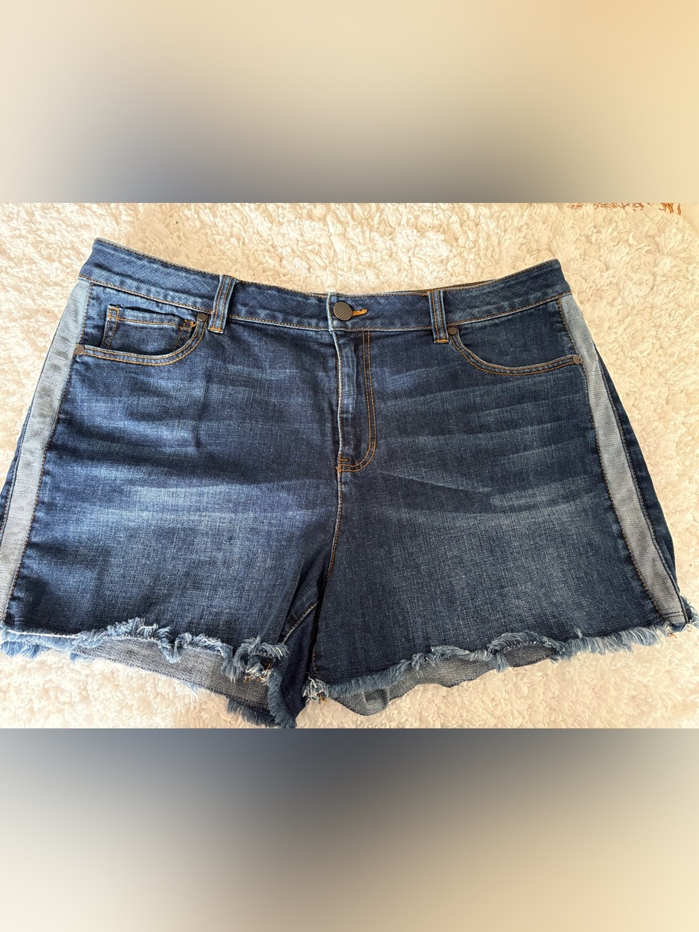 CAbi Tuxedo Tomboy Raw Hem Denim Shorts Size 14